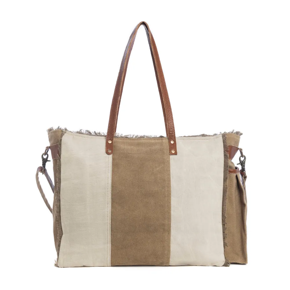 Queen Creek Weekender Bag in Sandstone